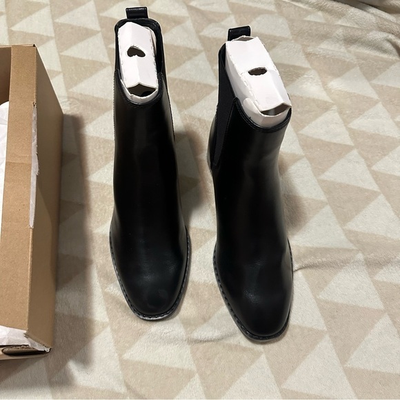 J crew black Chelsea boots - Picture 6 of 11